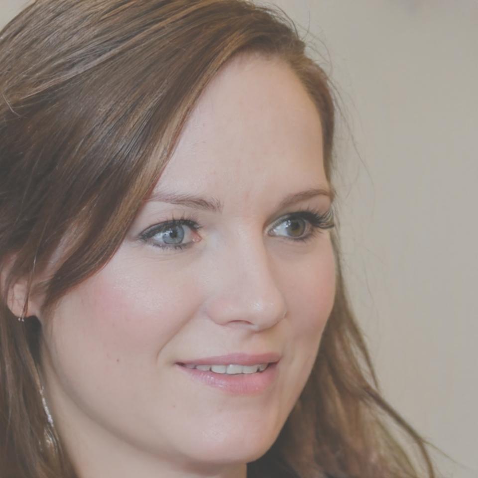 Portrait professionnel de Maëlyne Rousset, spécialiste finance durable